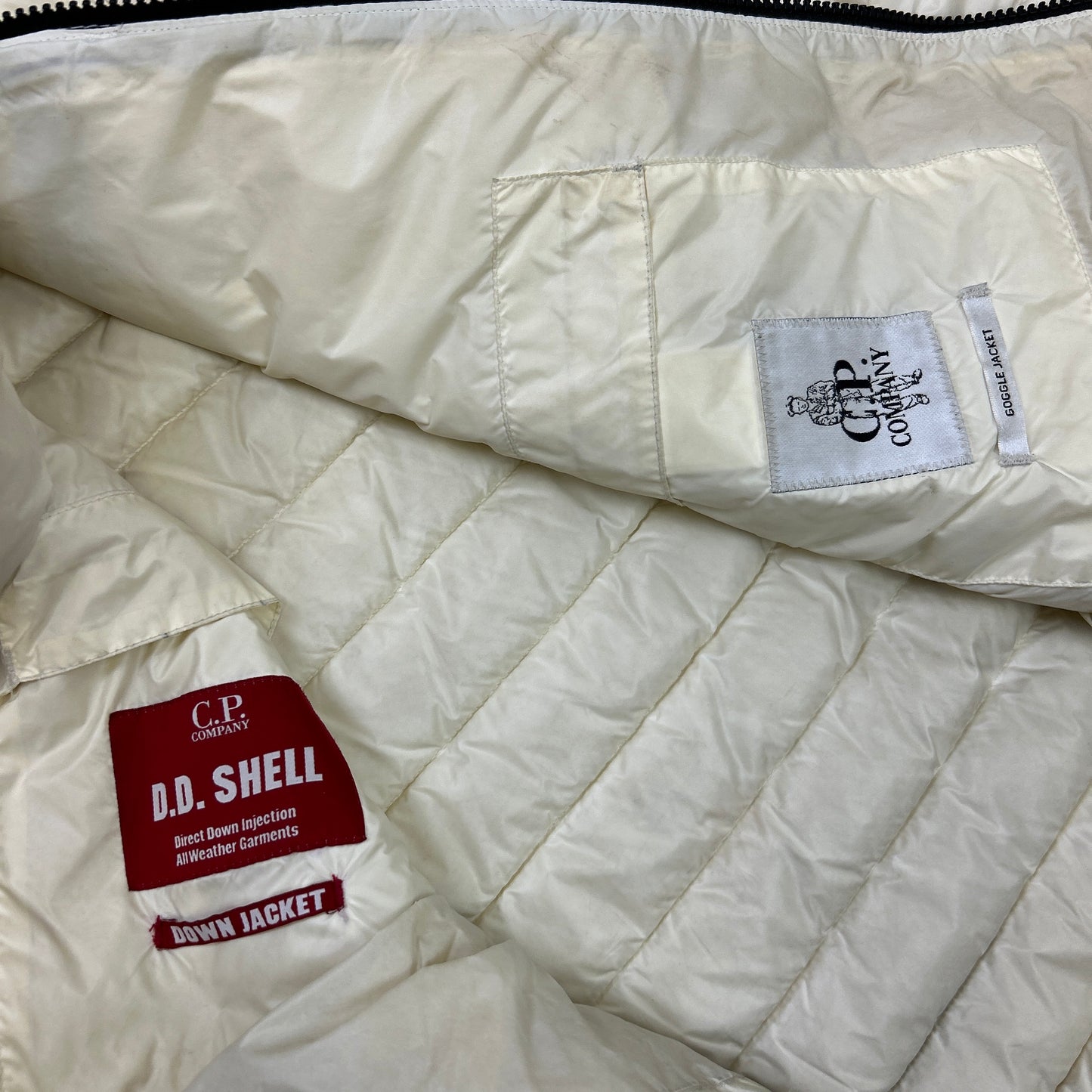 CP Company Goggle Puffer (M)