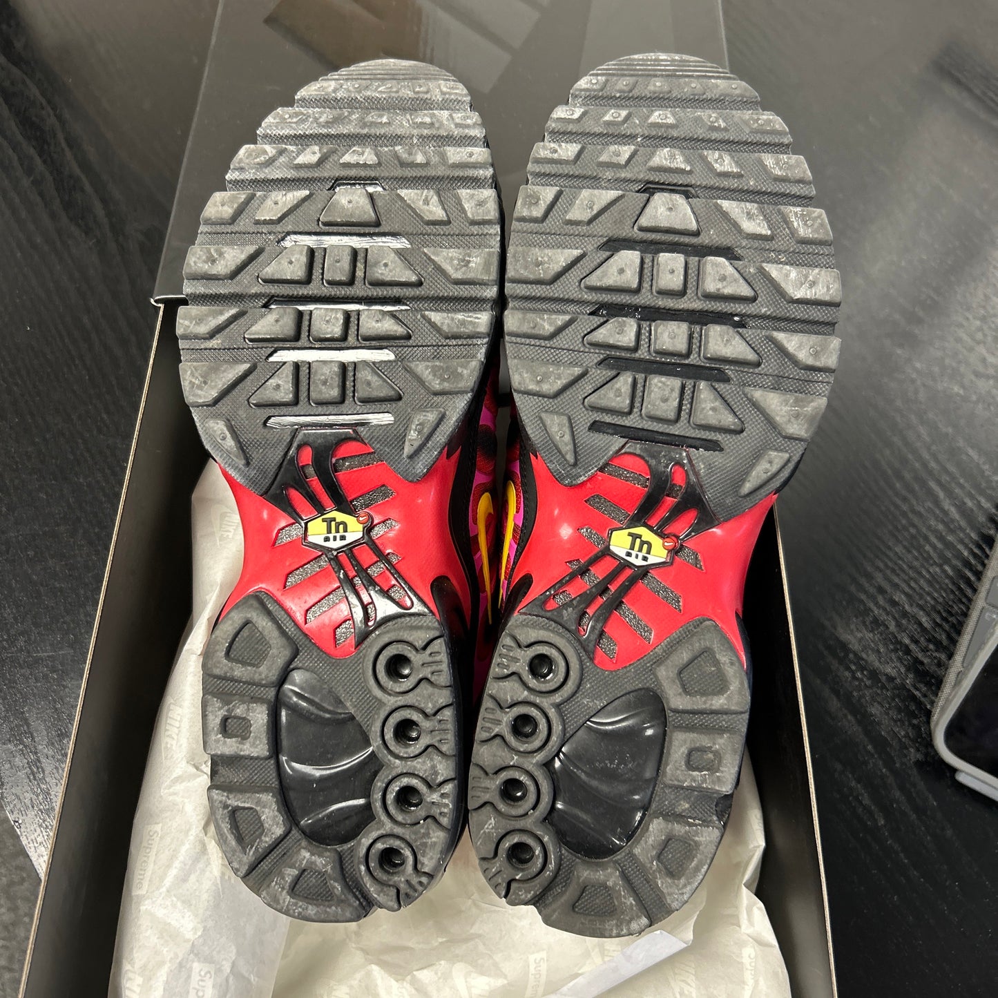 Nike Supreme Tn (UK 8.5)