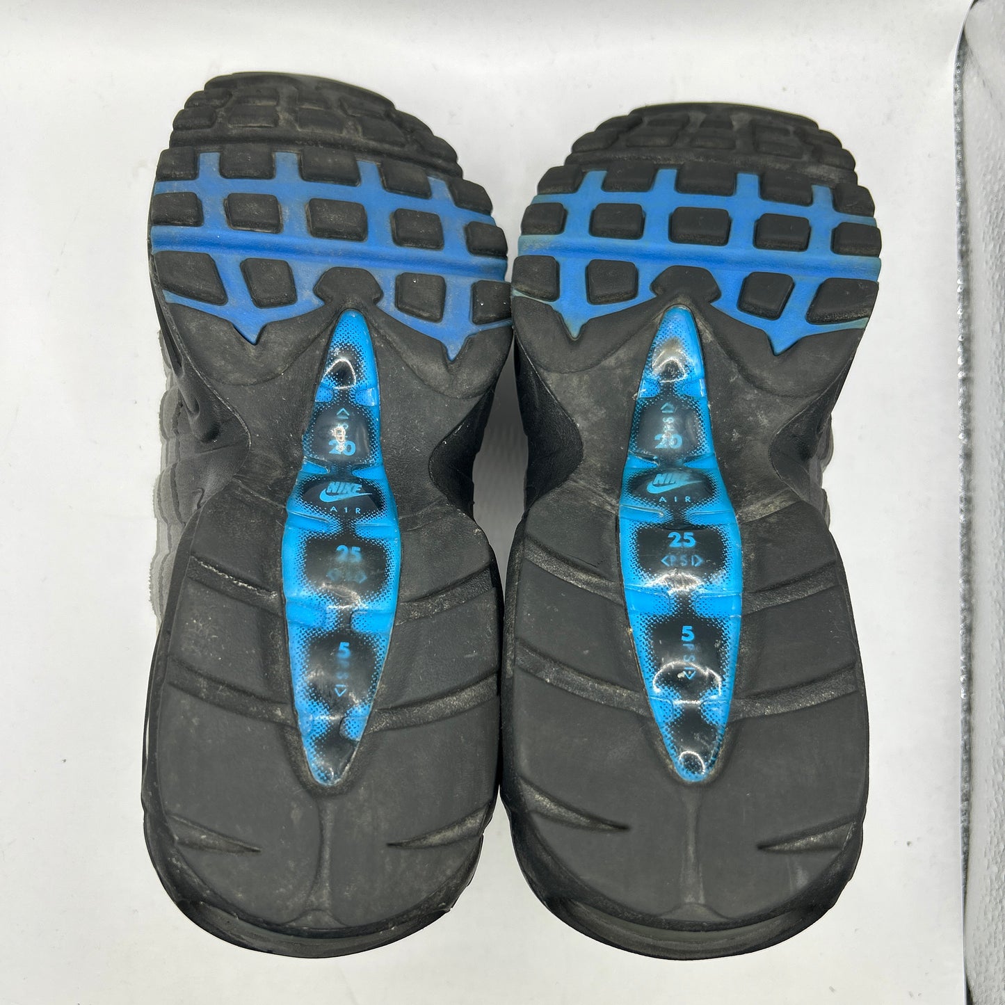 Nike Crystal Blue 95s (UK 5.5)