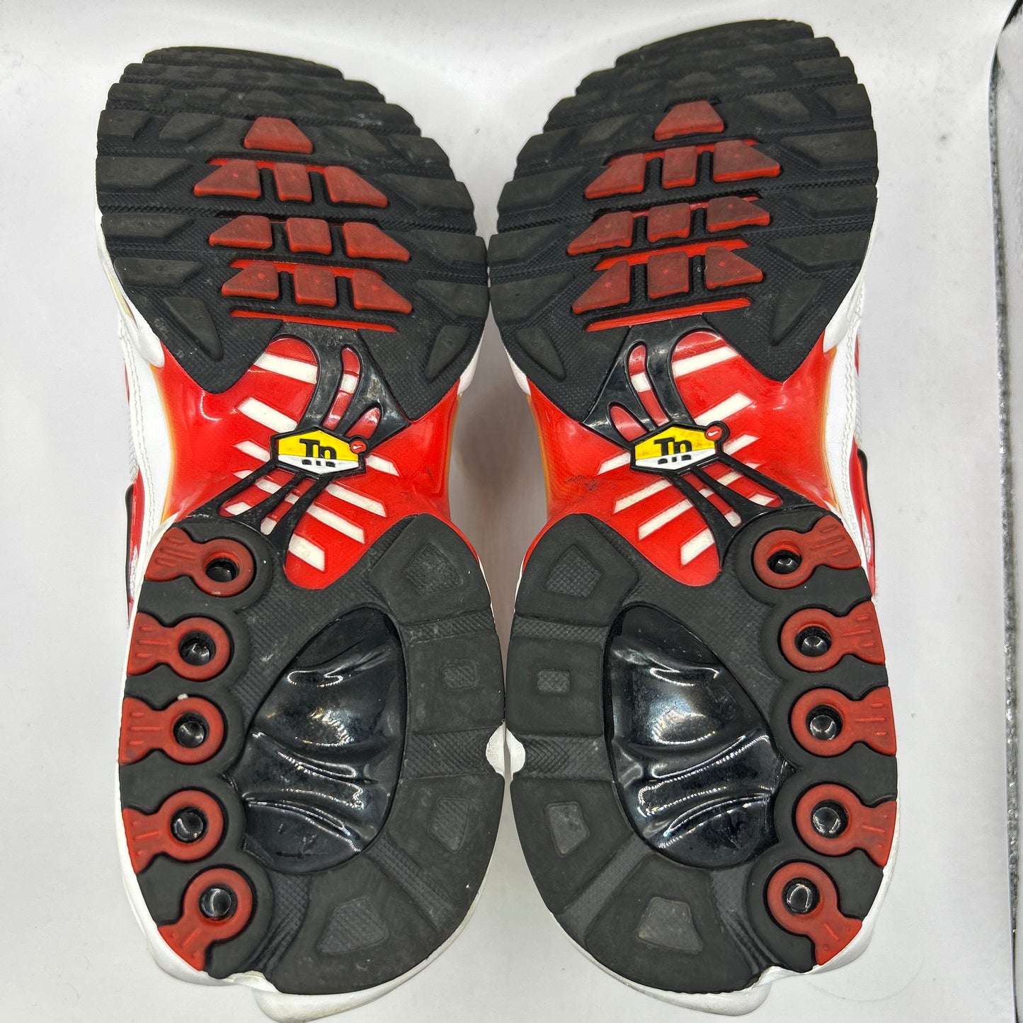 Nike Sunburn Tn (UK 9)