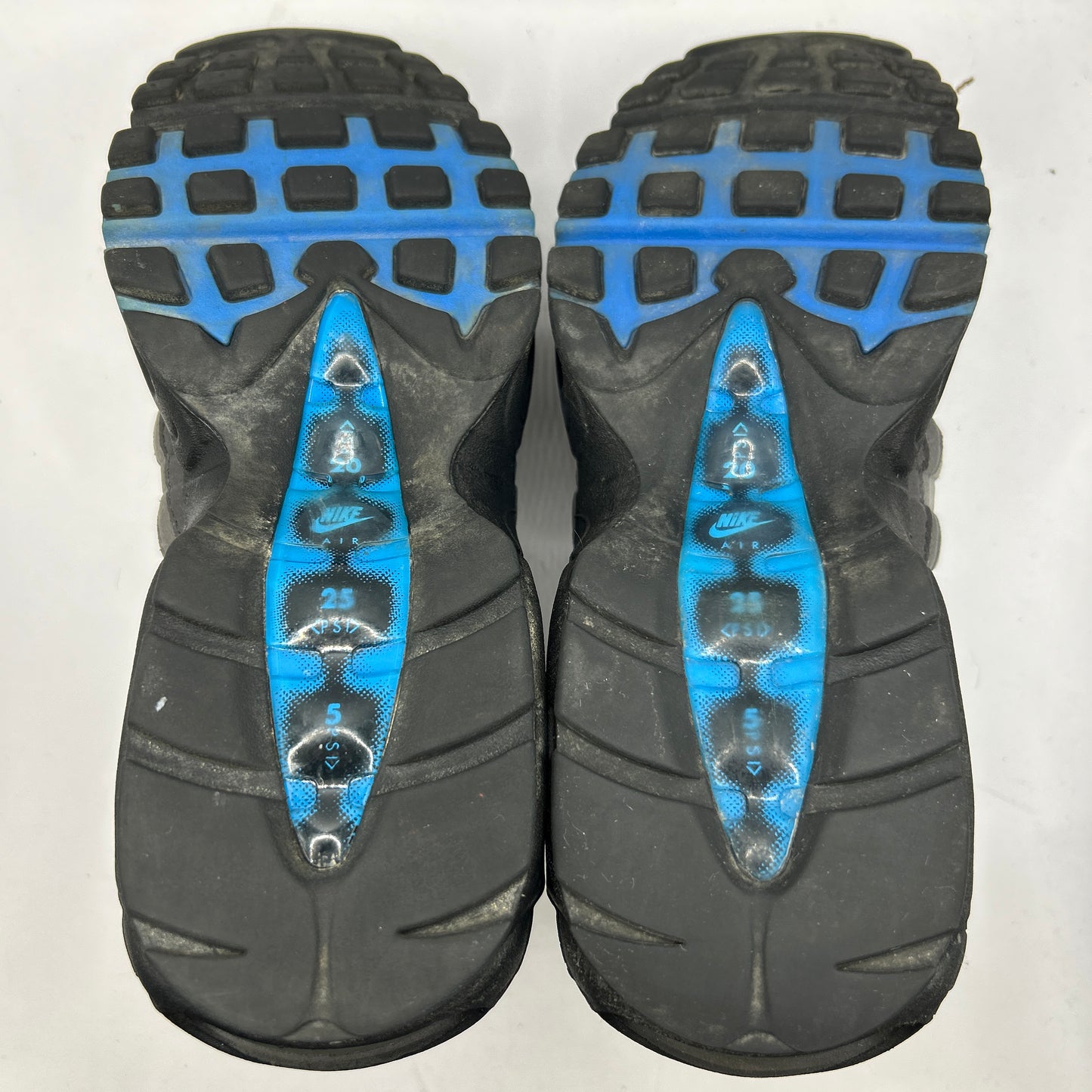 Nike Crystal Blue 95s (UK 5.5)