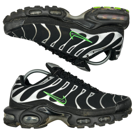 Nike Black Silver Green Strike Tn (UK 8)