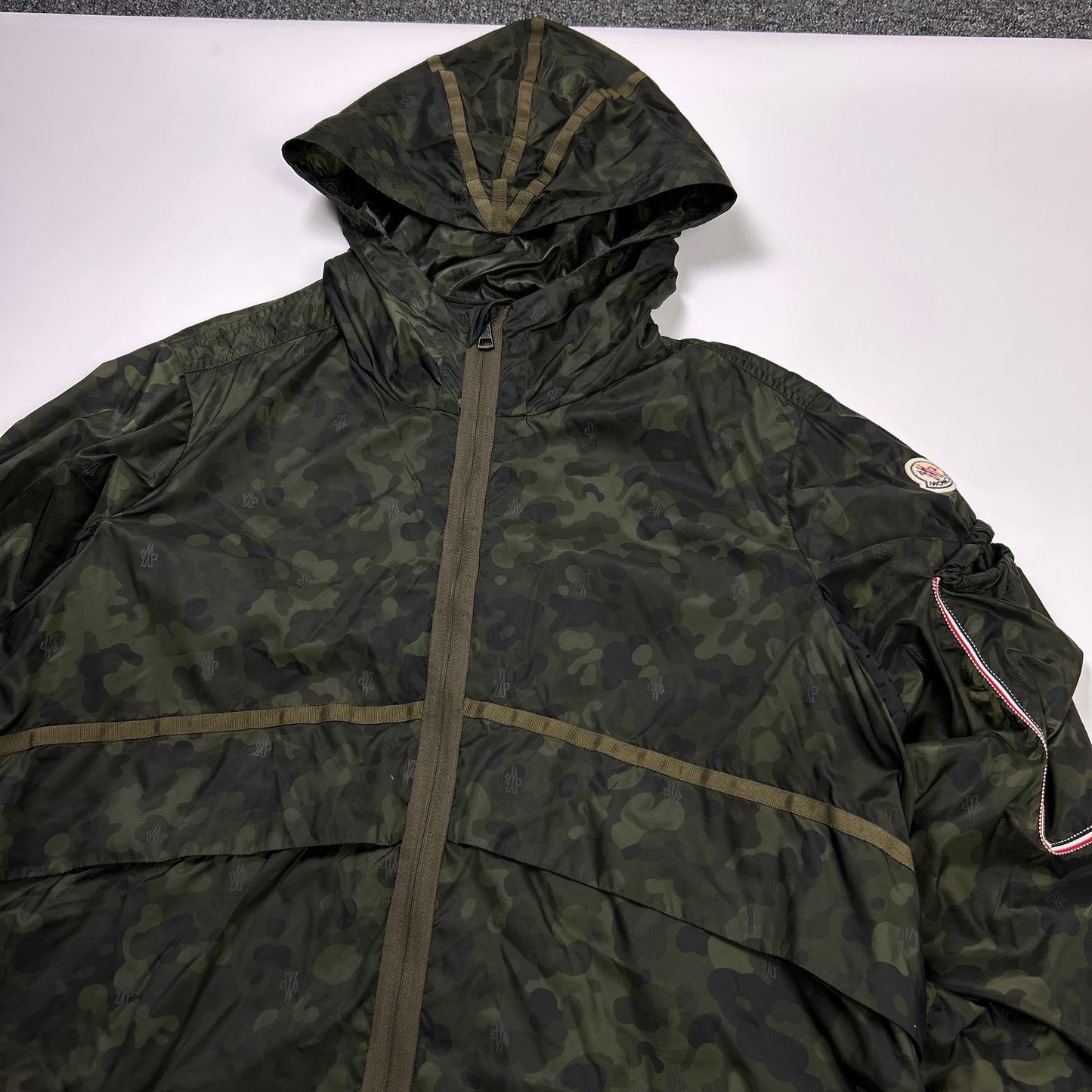 Moncler Trieux Jacket (M)