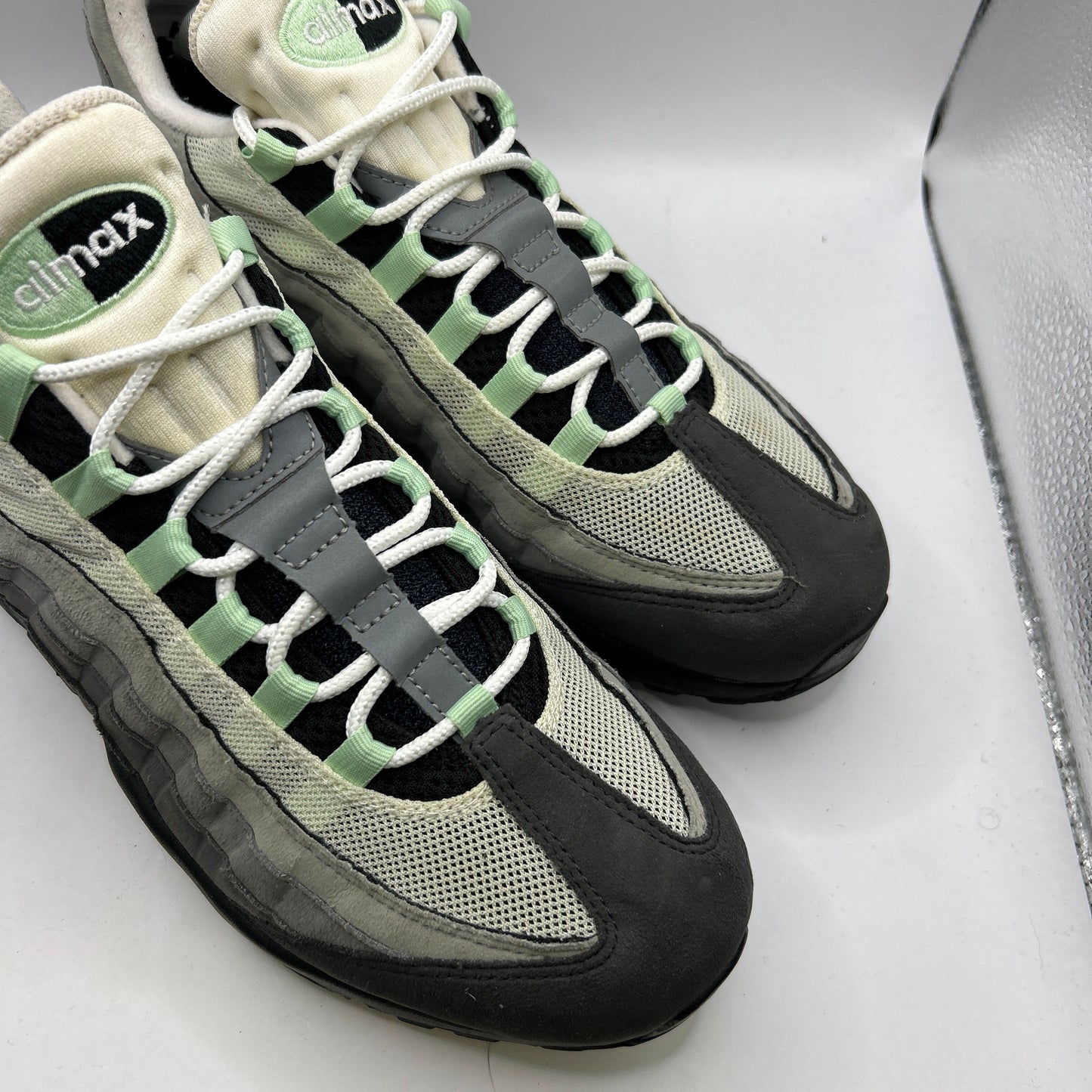 Nike Fresh Mint 95s (UK 10)