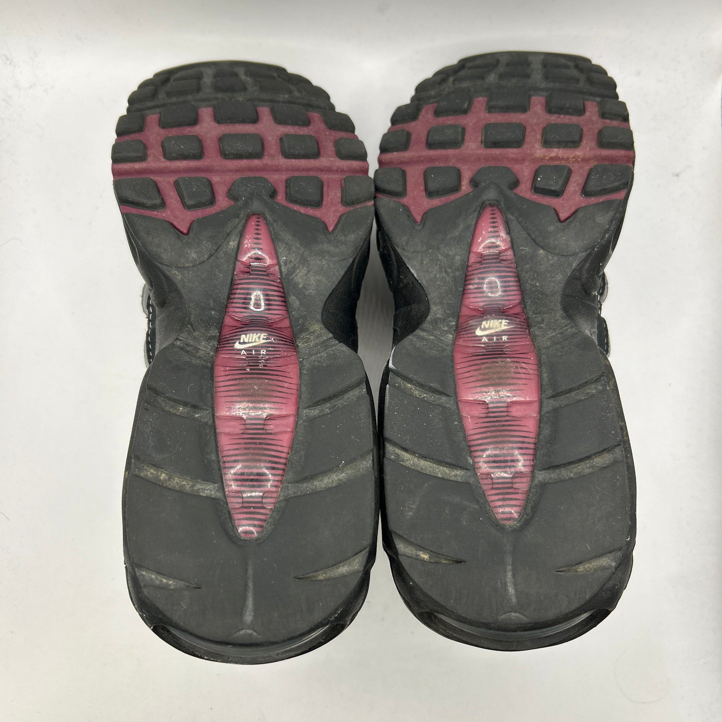 Nike Beetroot 95s (UK 6)