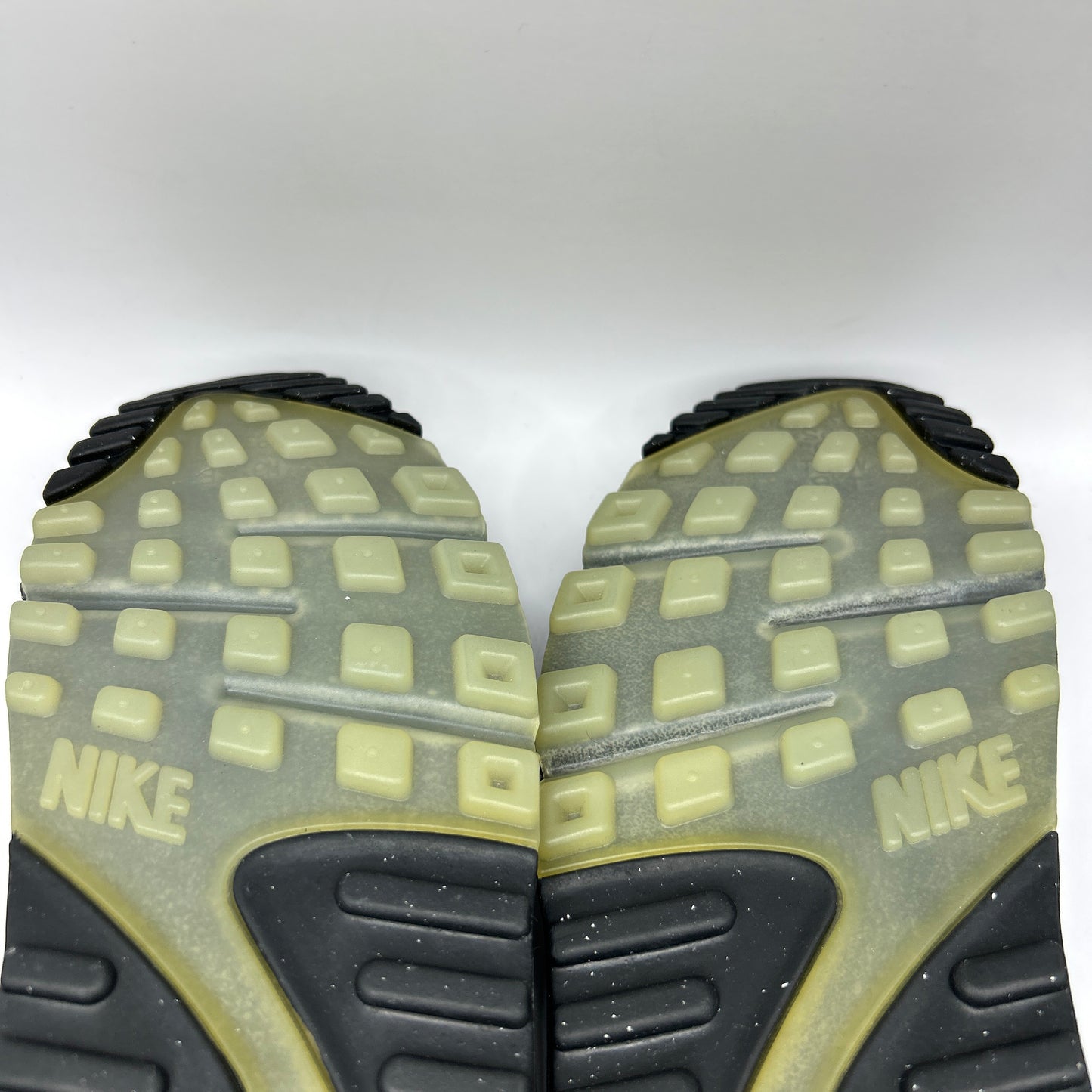 Nike Halloween 90s (UK 8)