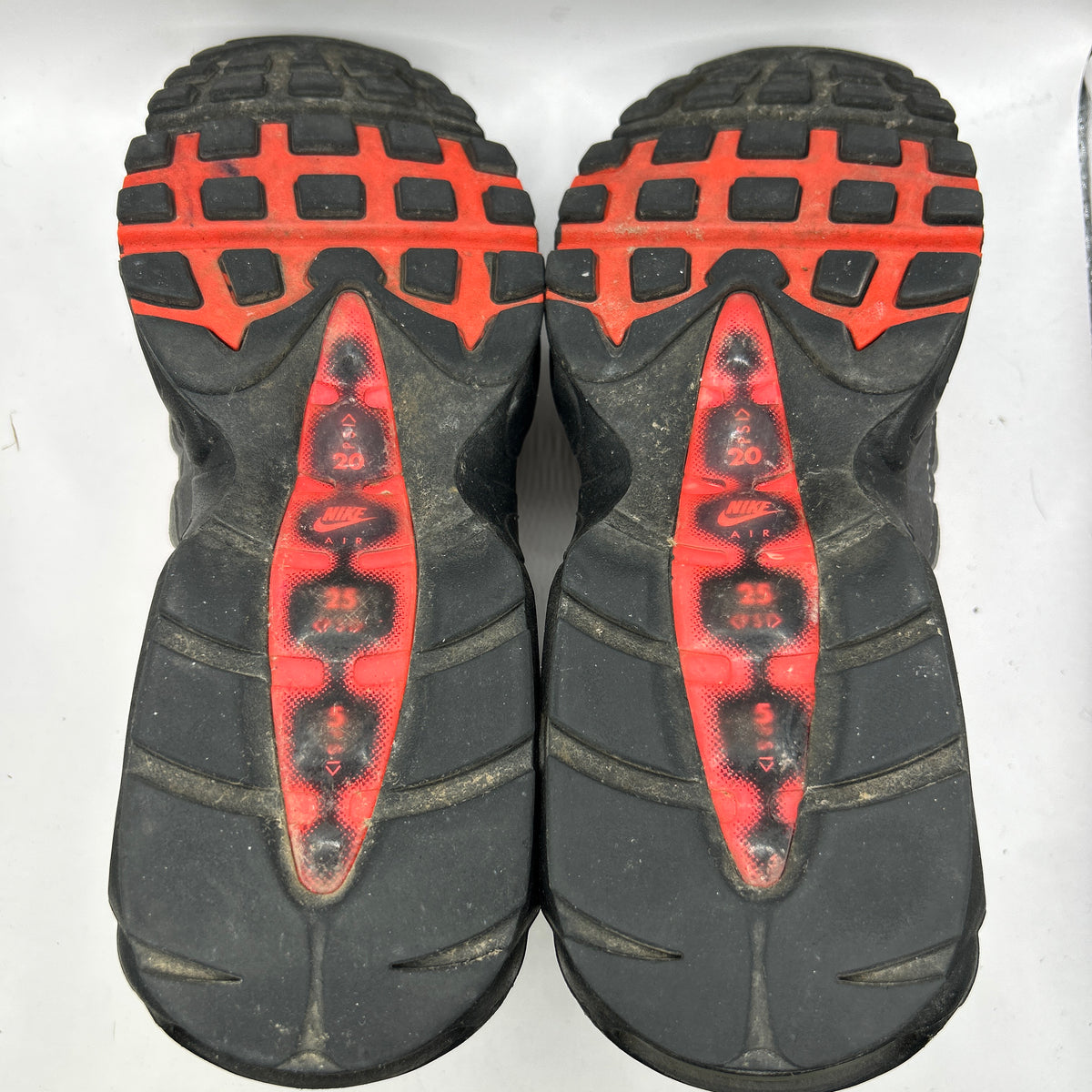 Nike Solar Red 95s (UK 9)