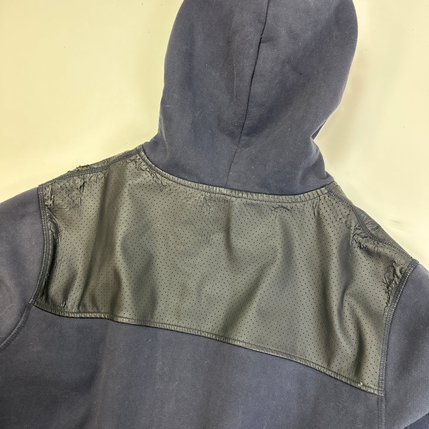 Armani Hoodie (M)