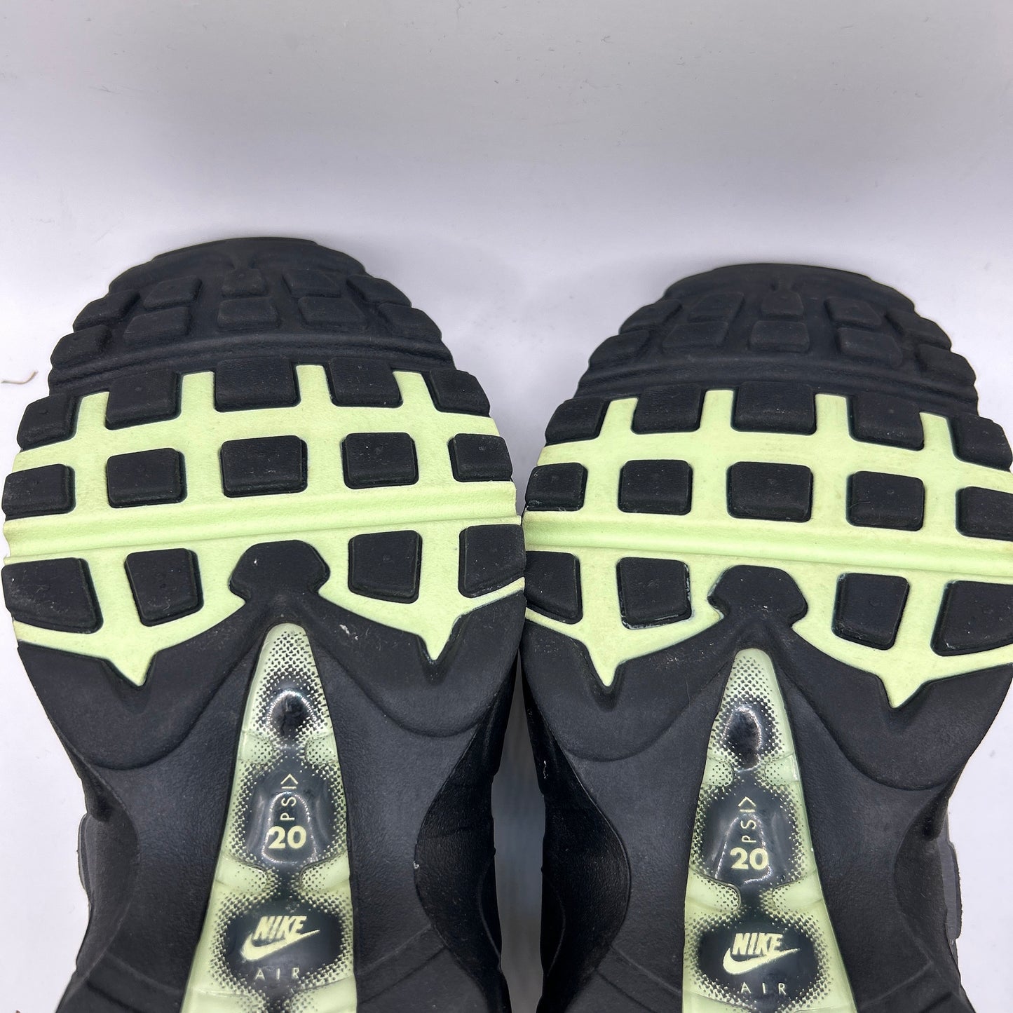 Nike Fresh Mint 95s (UK 8.5)