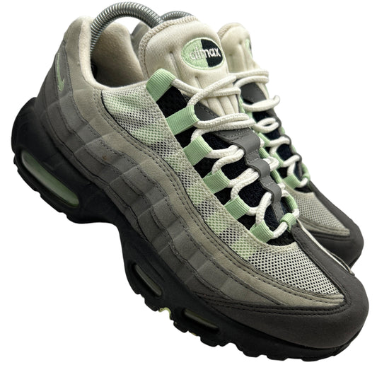 Nike Fresh Mint 95s (UK 6)
