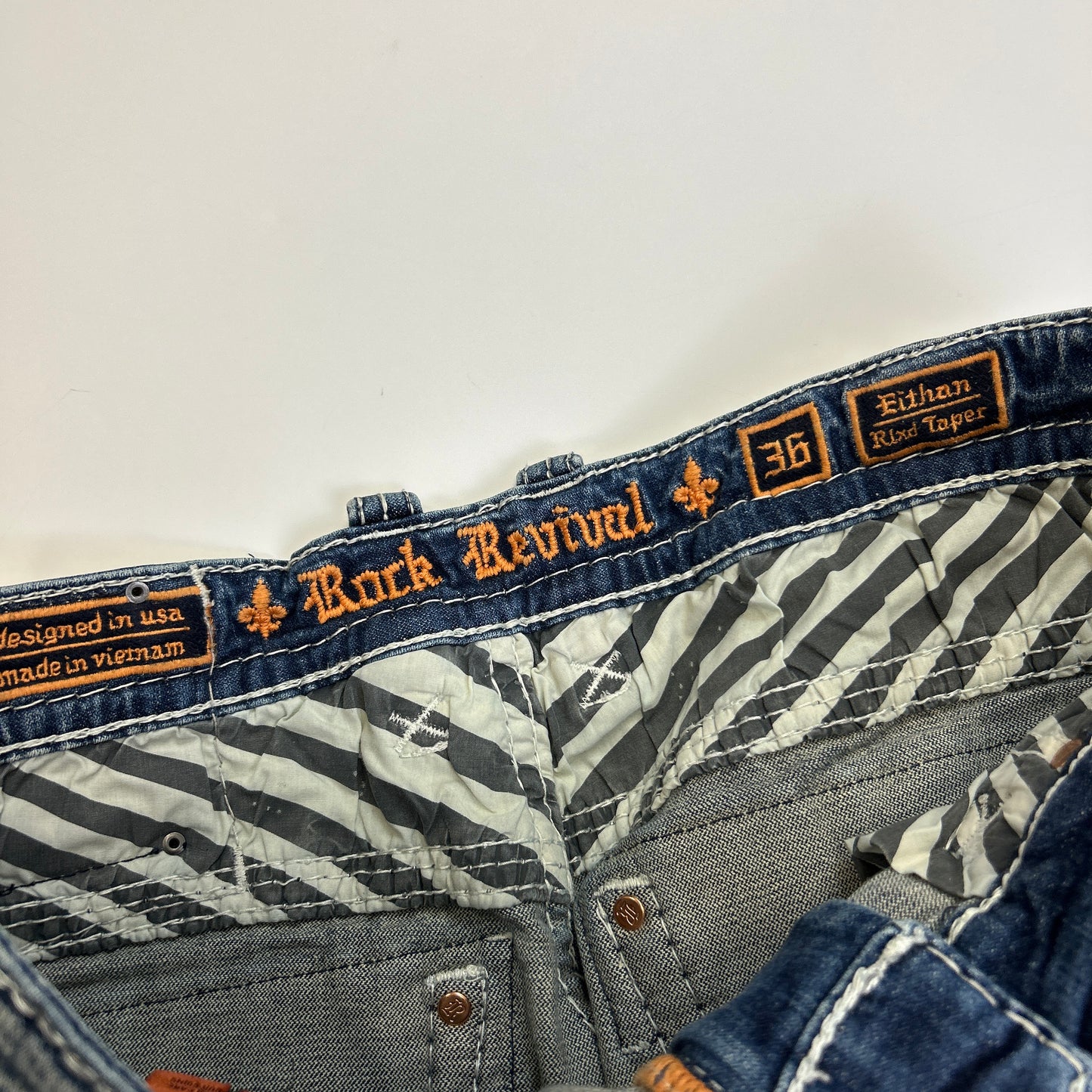 Rock Revival Jeans (36)
