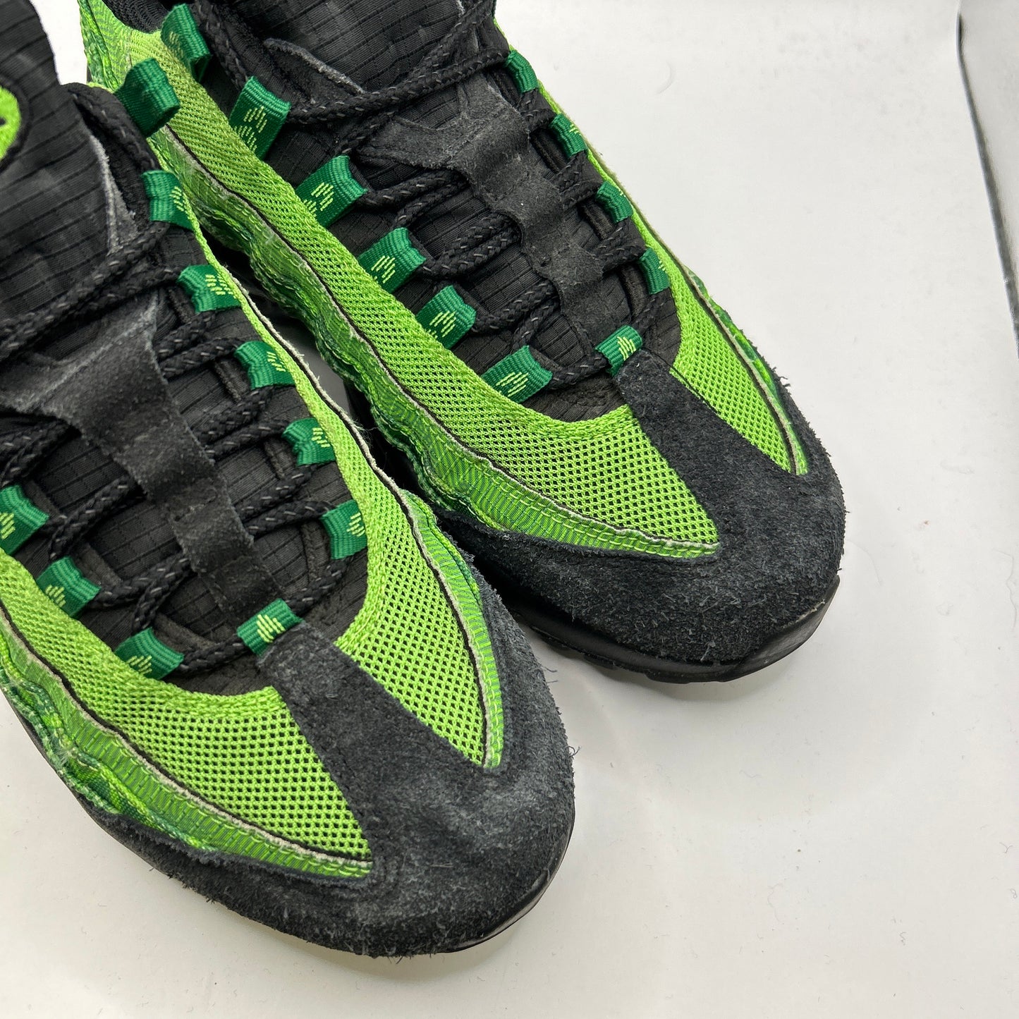 Nike Nigeria 95s (UK 6)