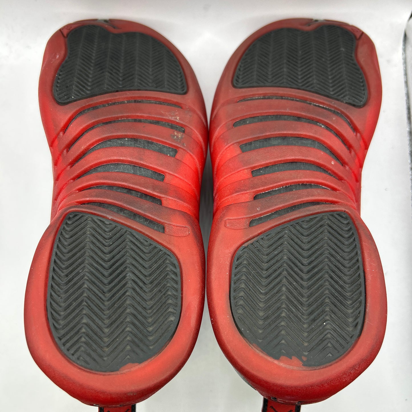 Air Jordan Flu Game 12 (UK 9)
