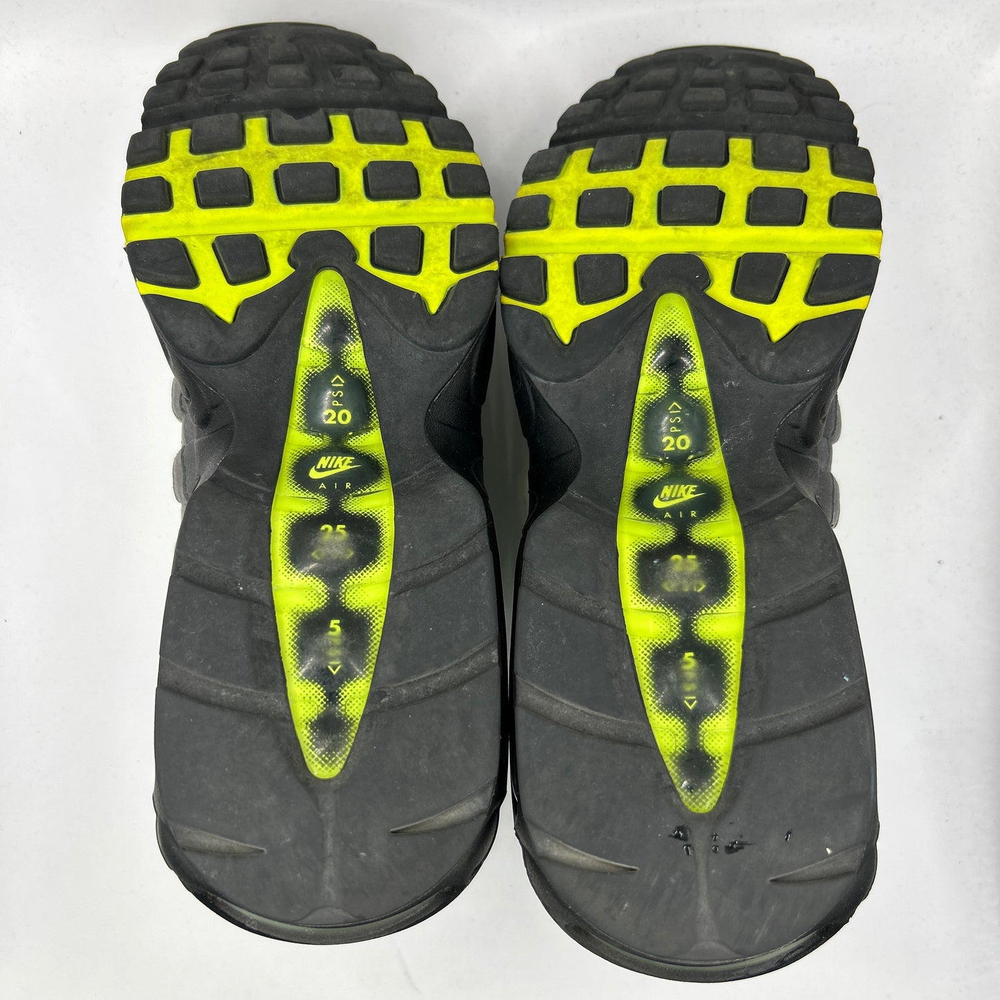 Nike Neon 95s (UK 7)