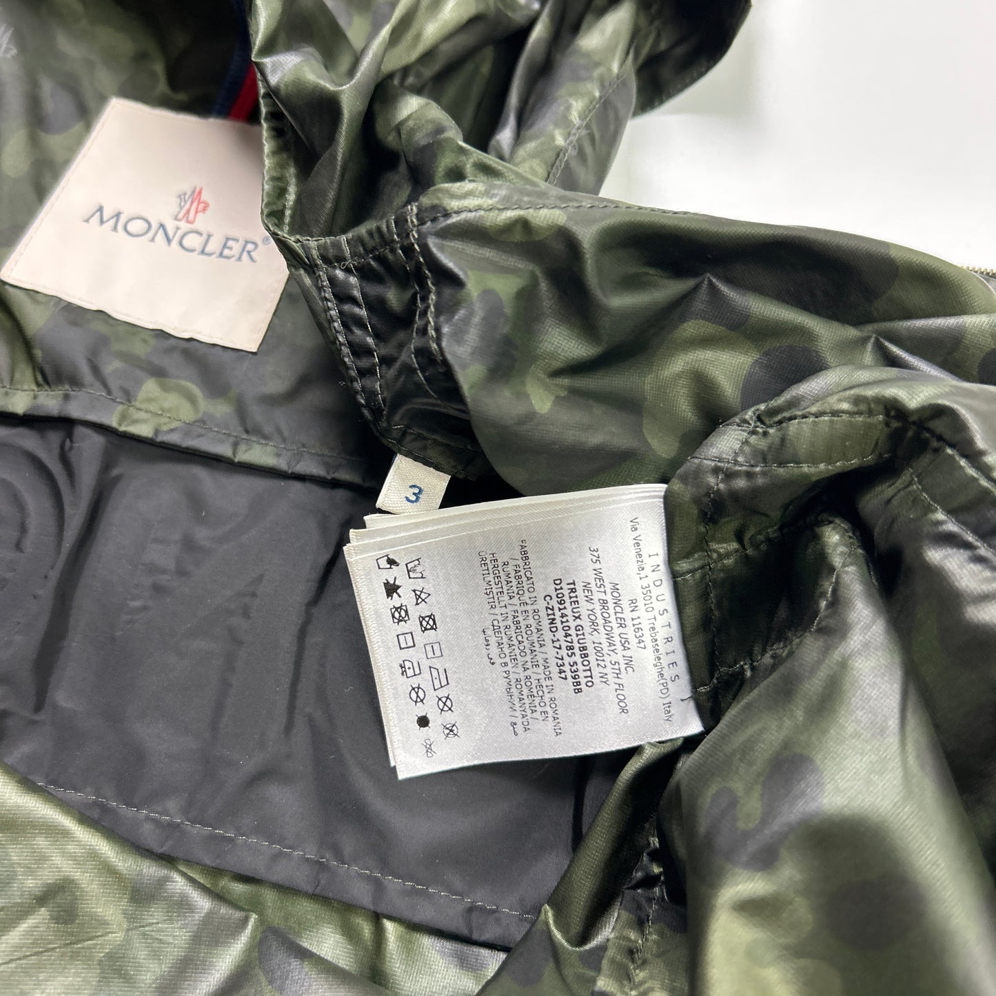 Moncler Trieux Jacket (M)
