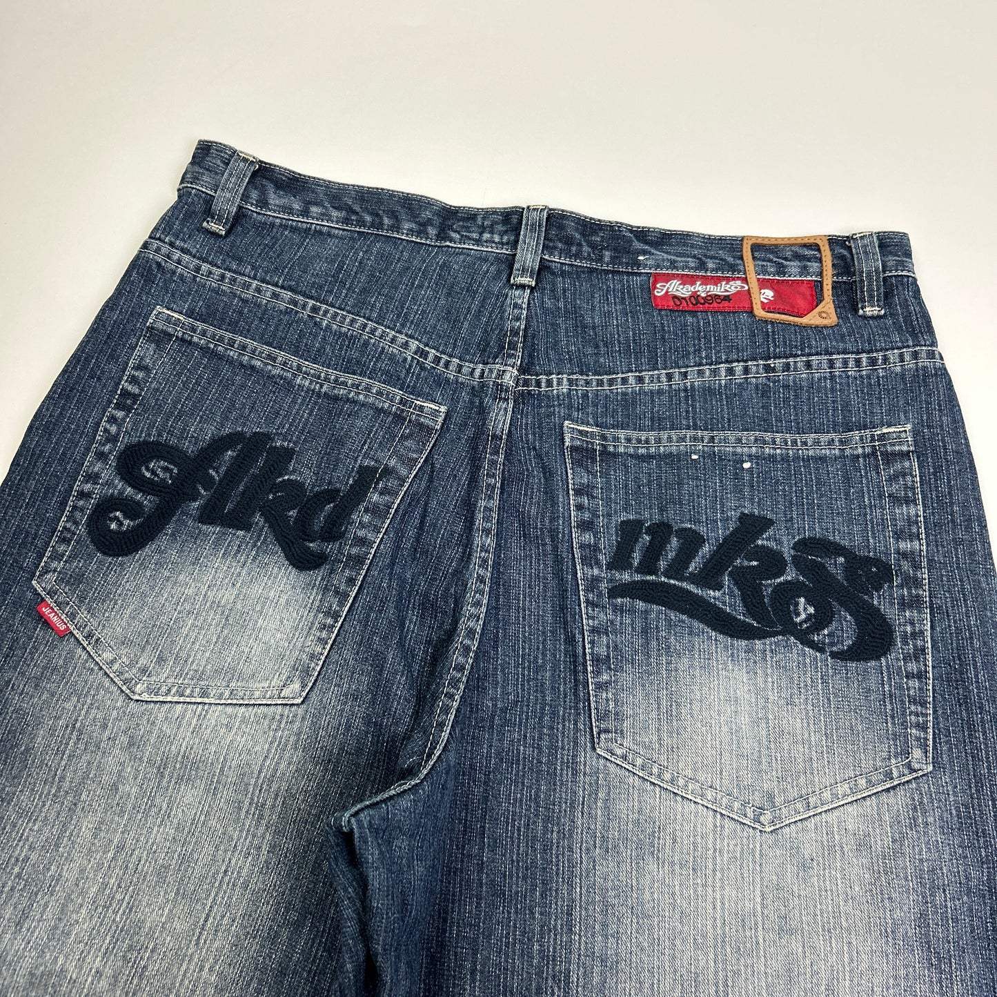 Akademiks Jorts (38)
