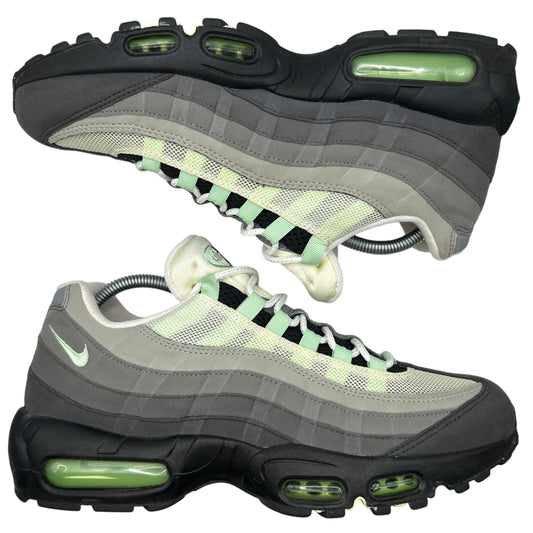 Nike Fresh Mint 95s (UK 8.5)
