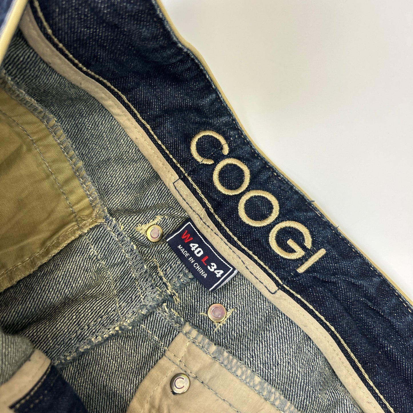 Coogi Jeans (40)