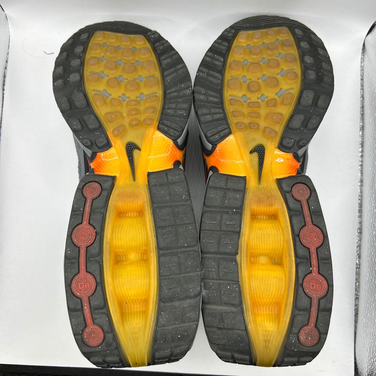 Nike Air Max DN (UK 11)