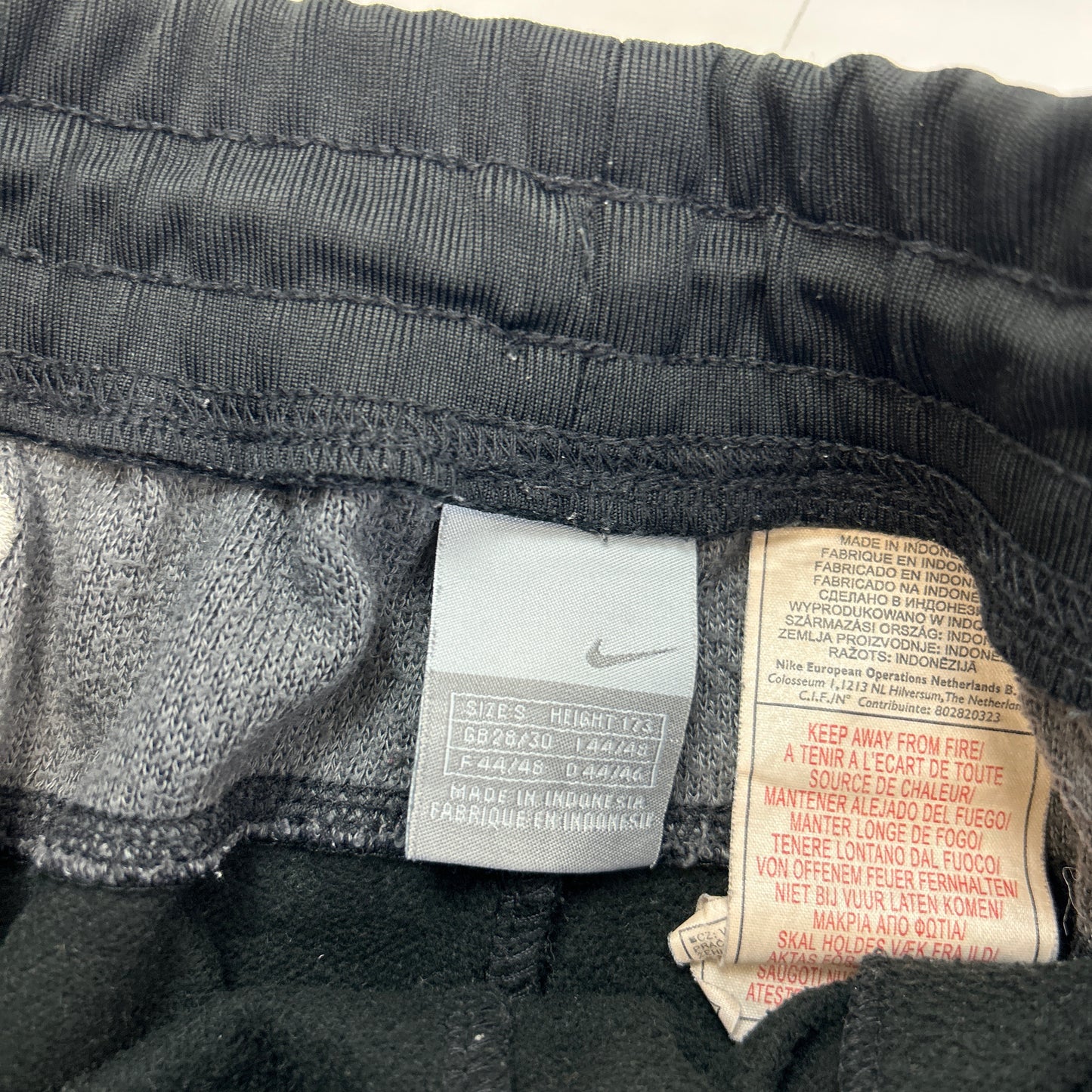 Nike Tn ‘Carbon’ Joggers (S)