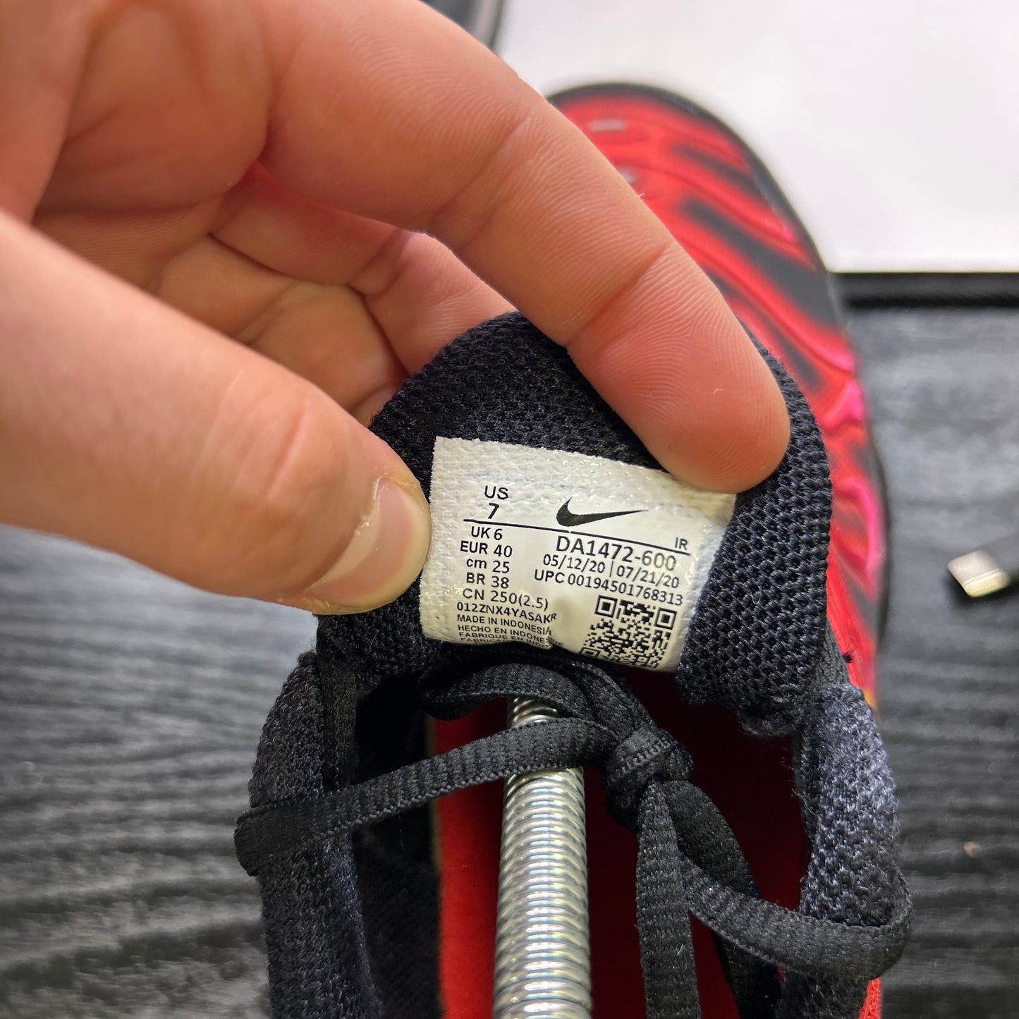 Nike Supreme Tn (UK 6)