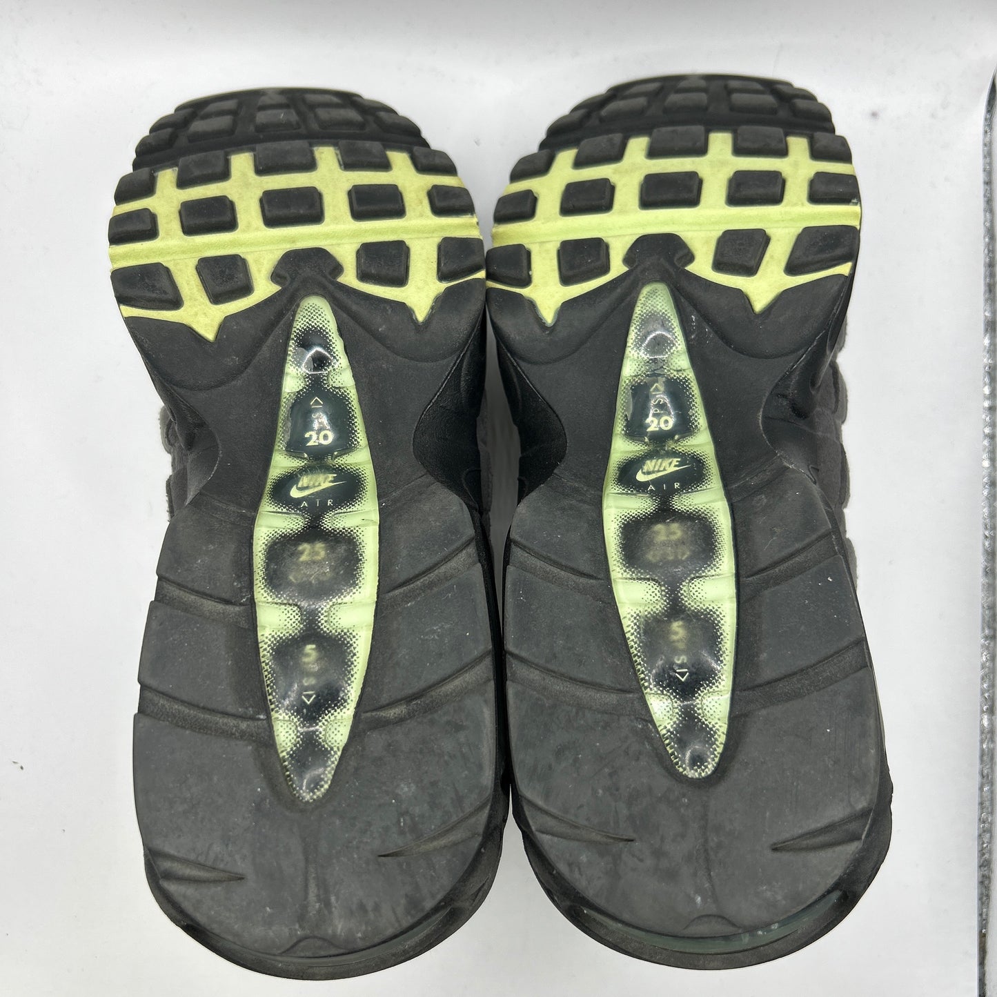 Nike Fresh Mint 95s (UK 8)