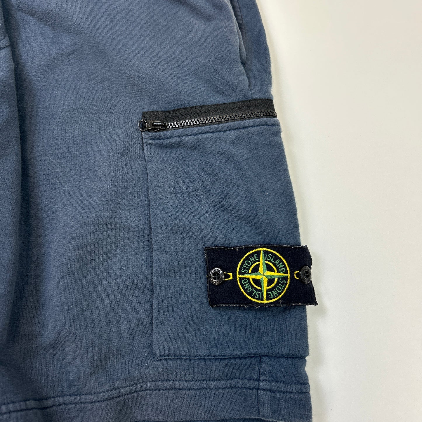 Stone Island Shorts (L)