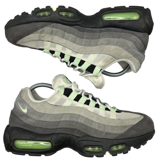 Nike Fresh Mint 95s (UK 8)