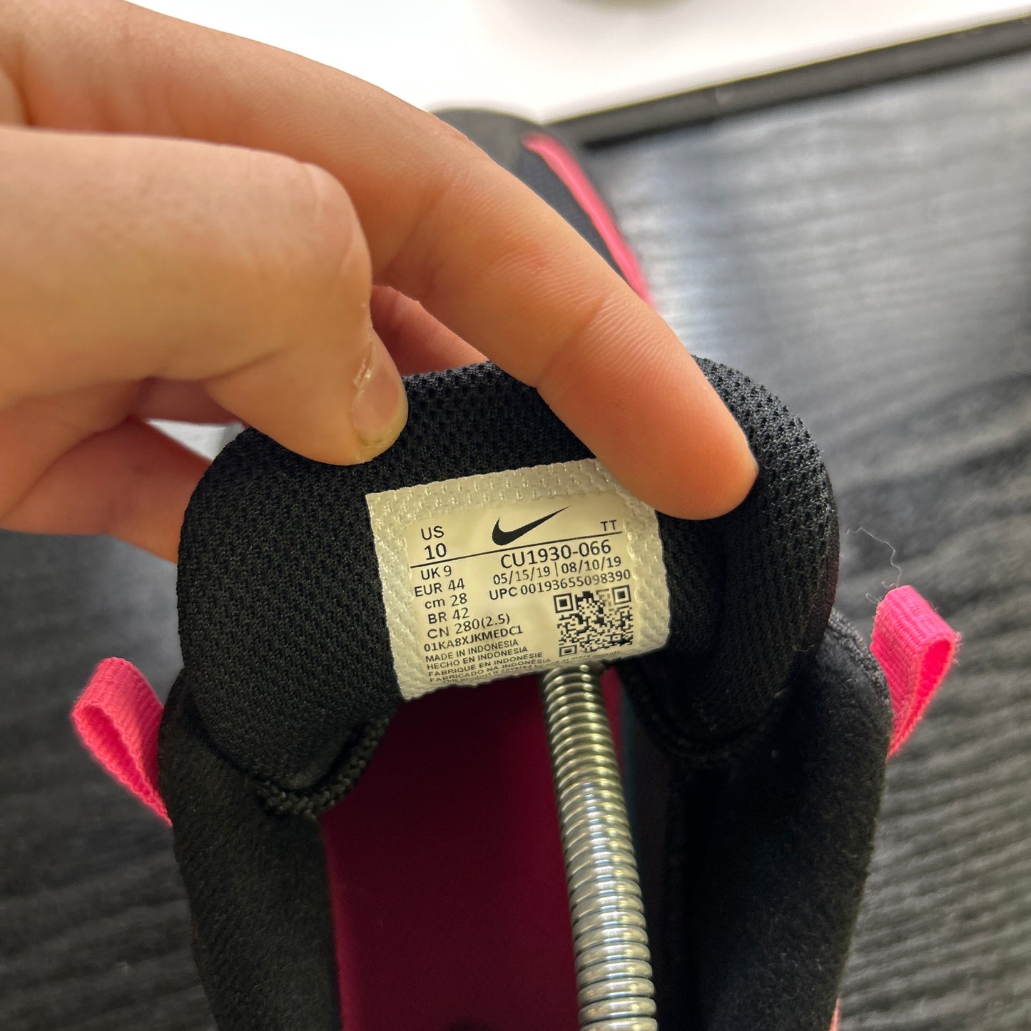 Nike Pink Blast 95s (UK 9)