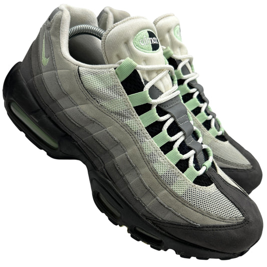 Nike Fresh Mint 95s (UK 9.5)