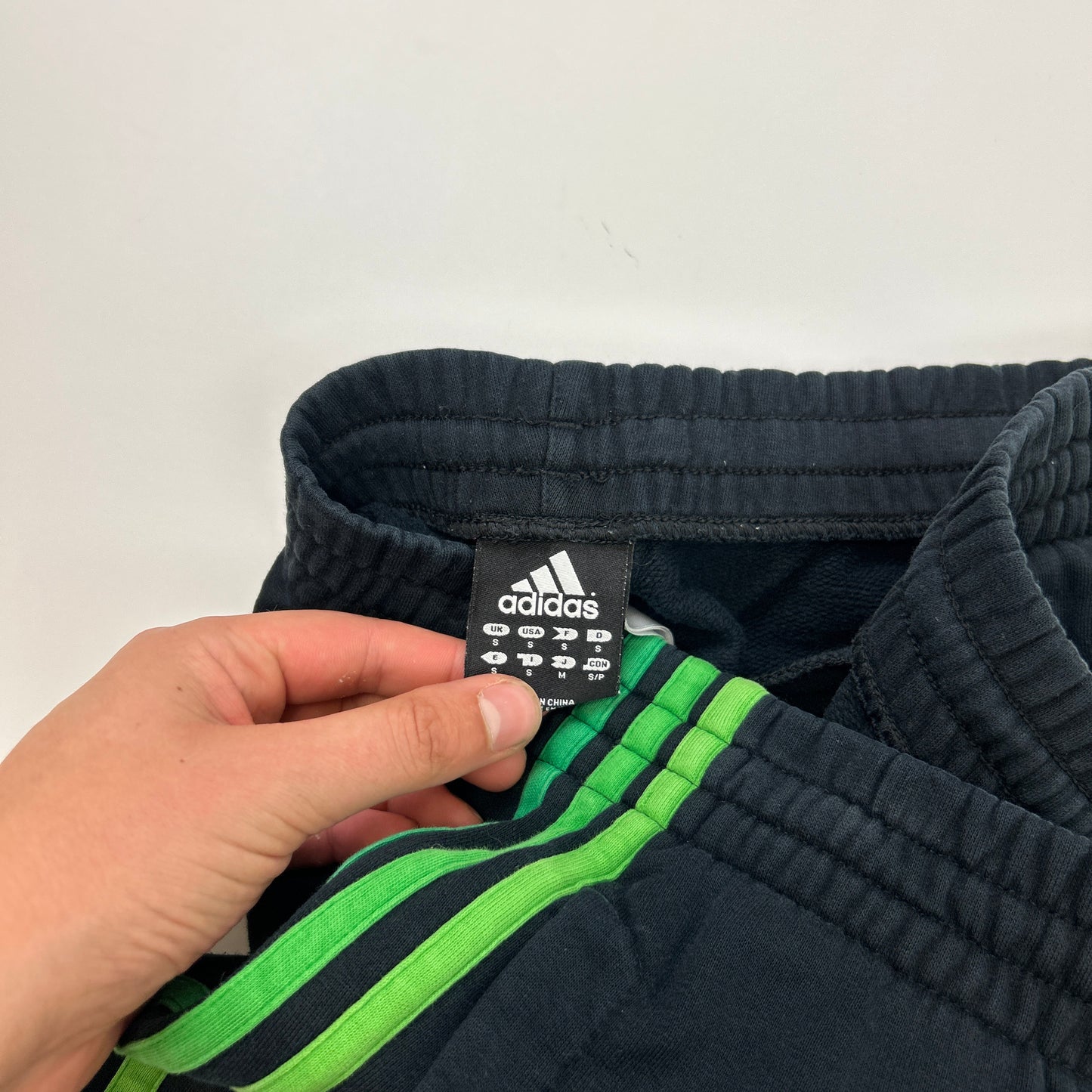 Adidas Essentials Joggers (S)