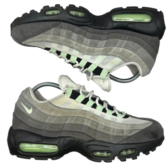 Nike Fresh Mint 95s (UK 7.5)