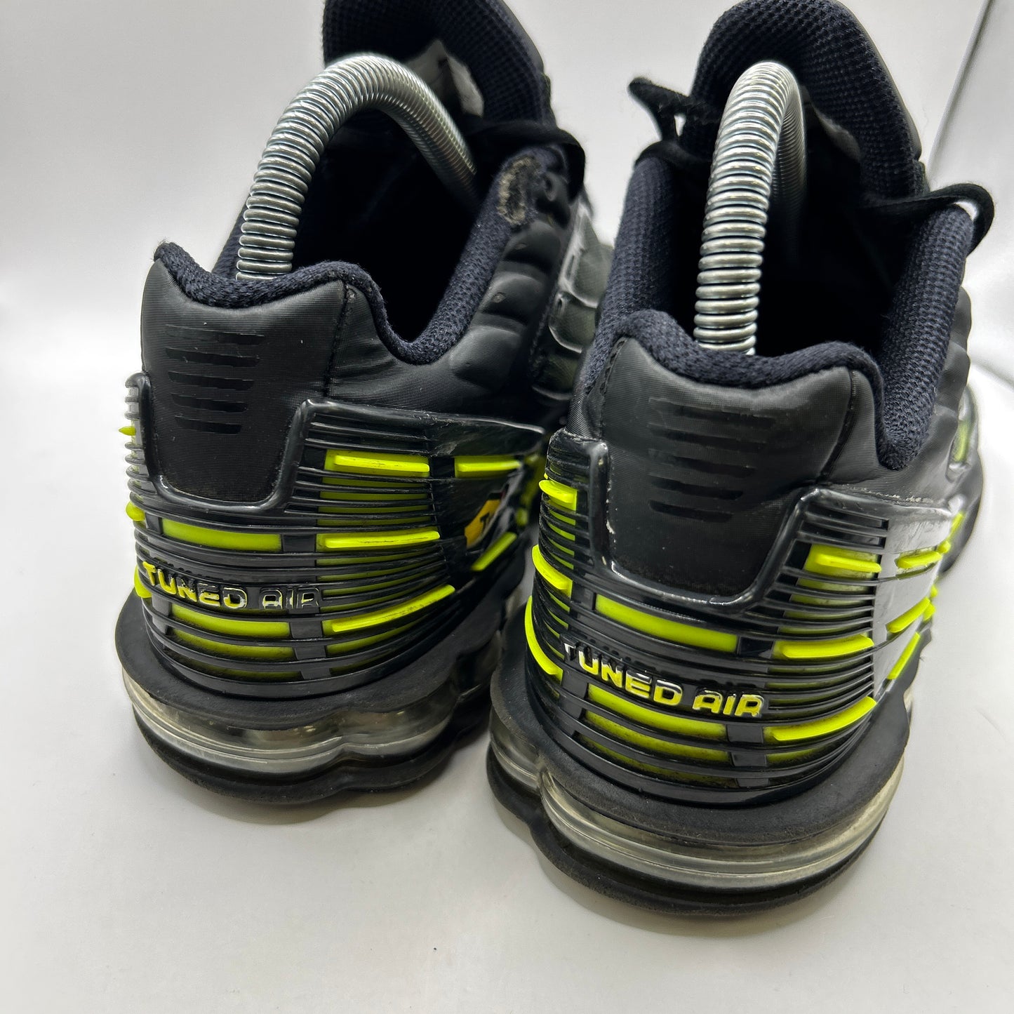 Nike Spirograph Volt Tn3 (UK 5.5)