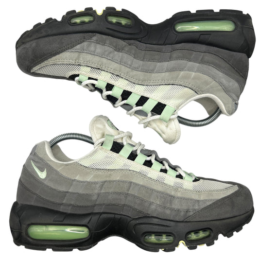 Nike Fresh Mint 95s (UK 8)