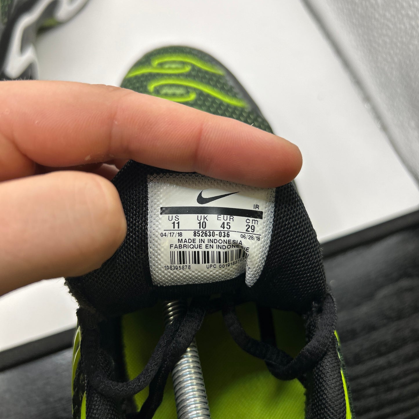 Nike Volt Tn (UK 10)