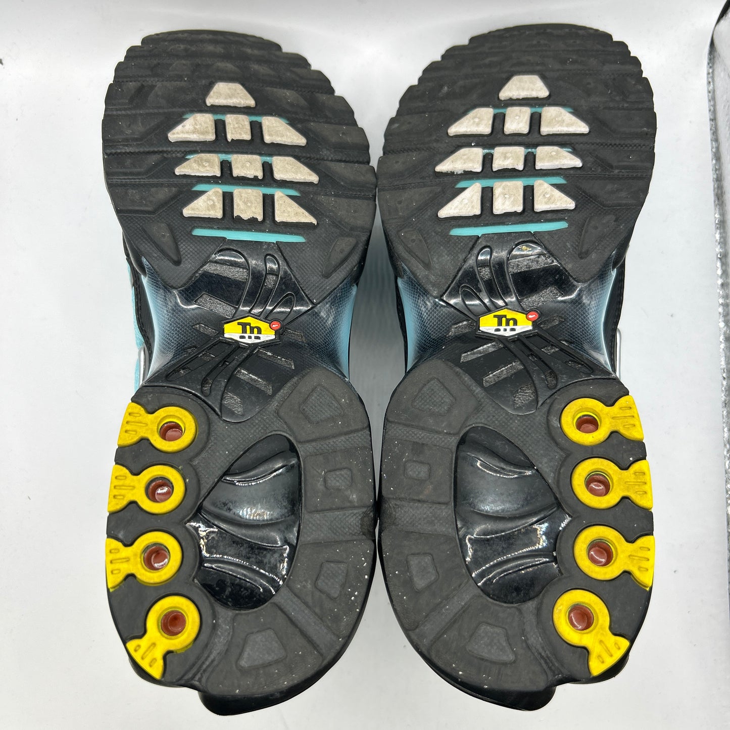 Nike Tiffany Tn (UK 8.5)