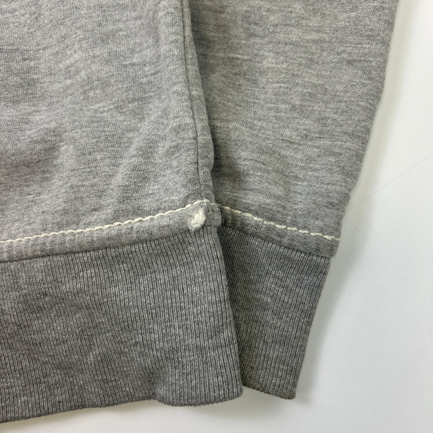 True Religion Hoodie (M)