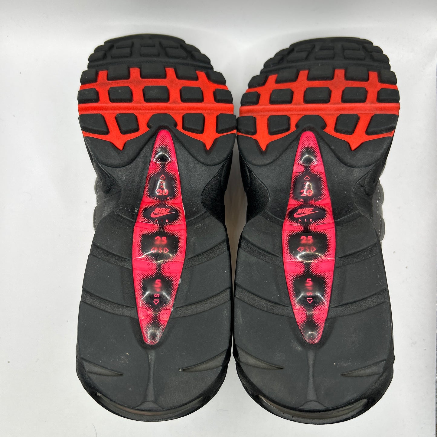 Nike Solar Red 95s (UK 7)