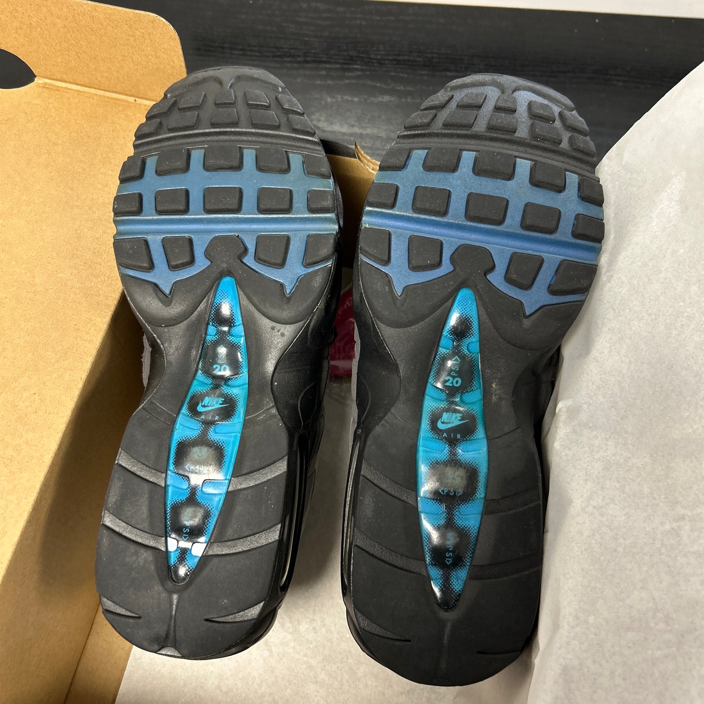 Nike Crystal Blue 95s (UK 9)