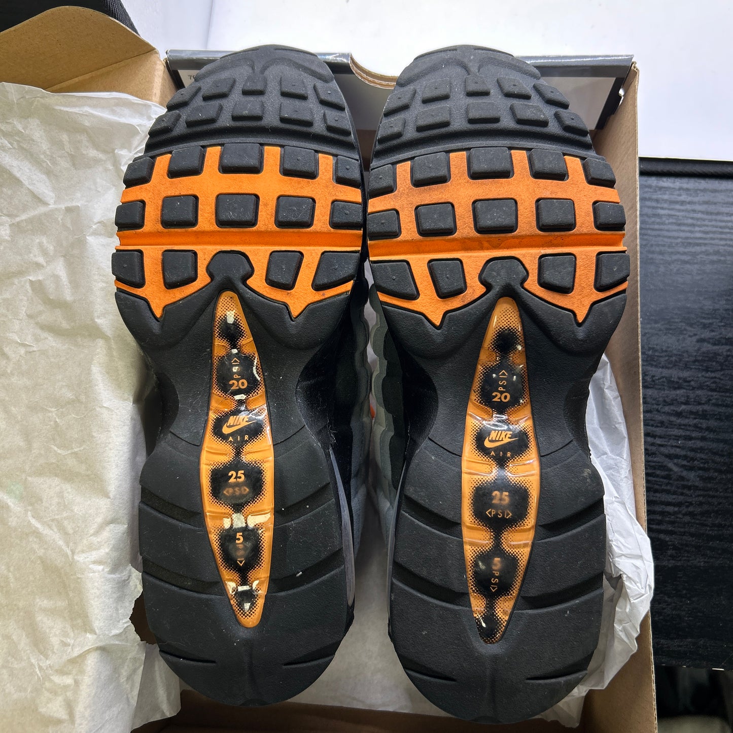 Nike Mandarin Big Bubble 95s (UK 8)
