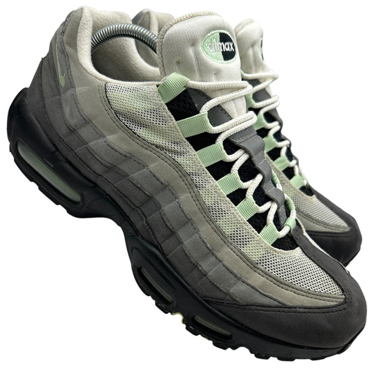 Nike Fresh Mint 95s (UK 9)