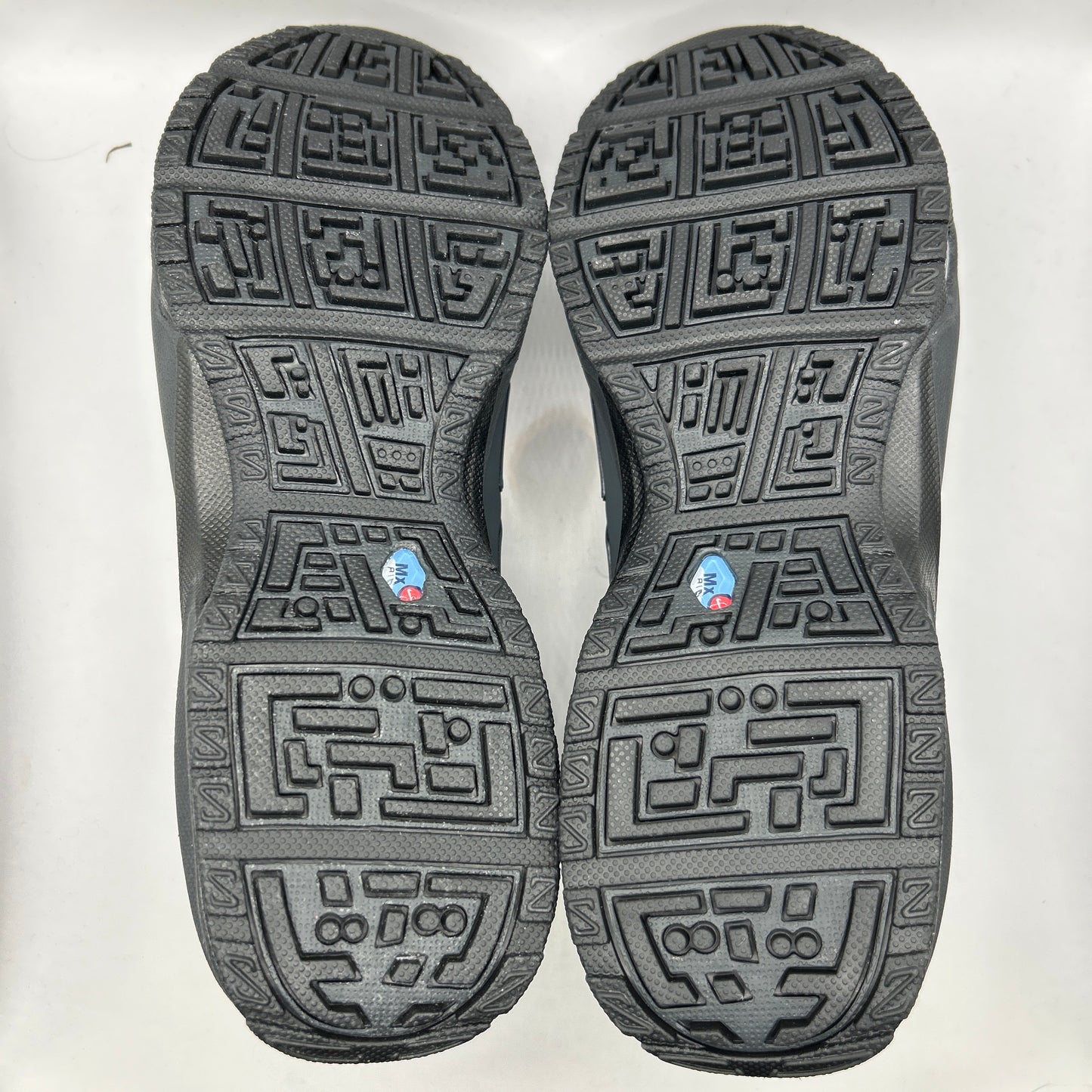 Nike Air Sunder Max Gore-Tex (UK 8.5)