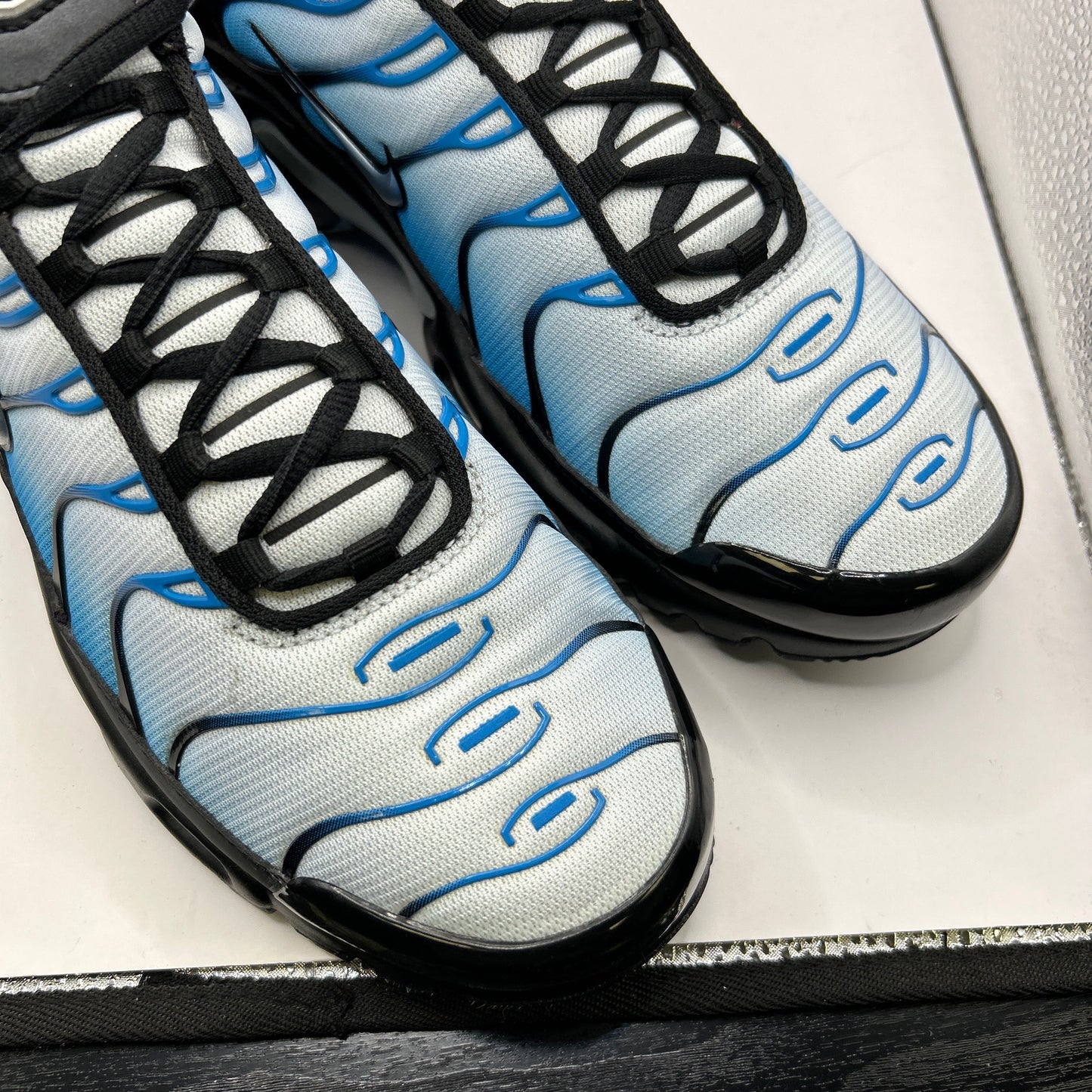 Nike Neptune Tn (UK 8.5)