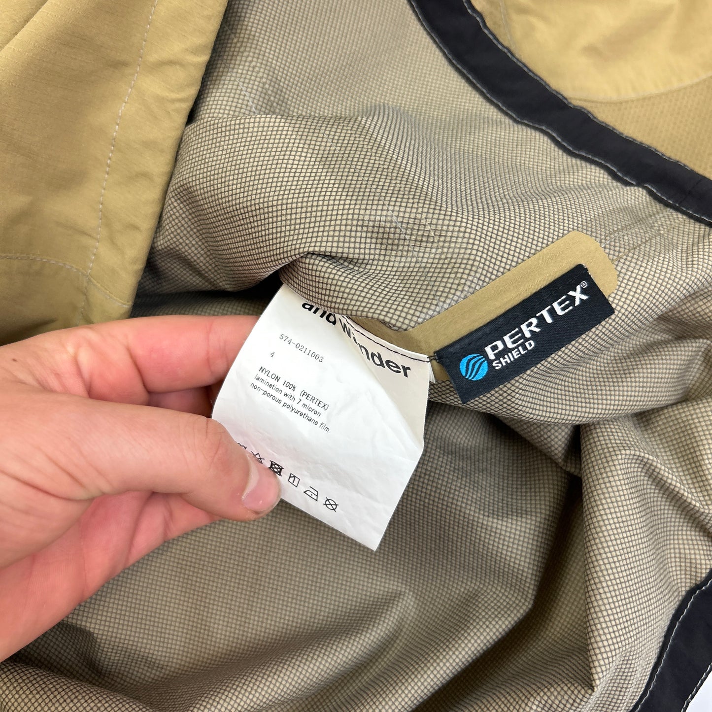 And Wander Jacket (L)