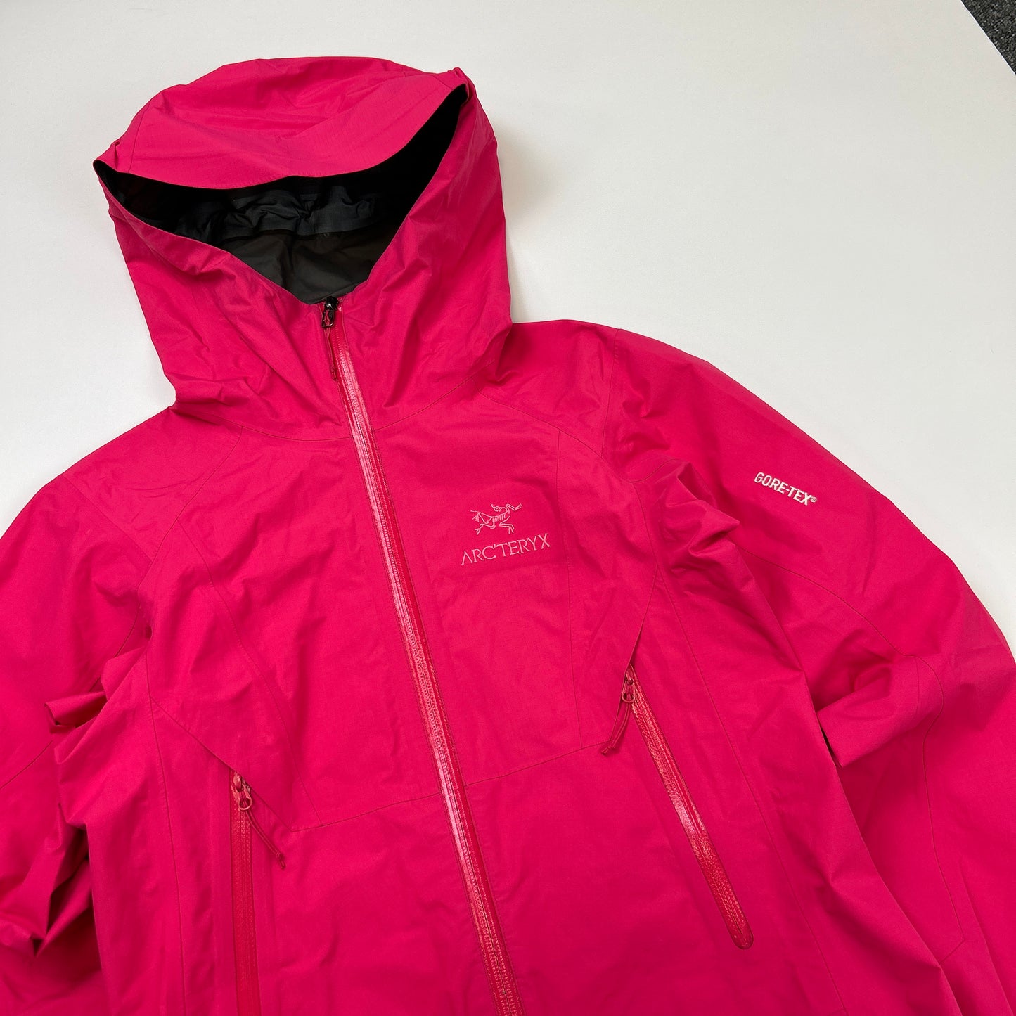 Arcteryx Beta SL Jacket (XS)