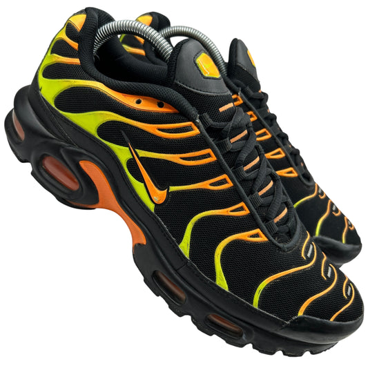 Nike Black Volt Total Orange Tn (UK 8.5)