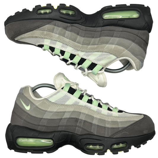 Nike Fresh Mint 95s (UK 8)
