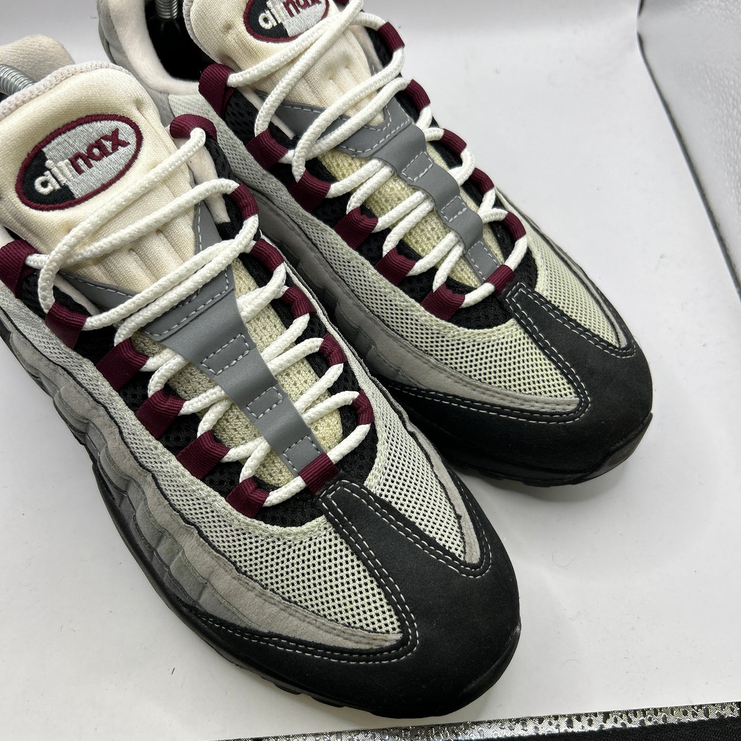 Nike Beetroot 95s (UK 7.5)