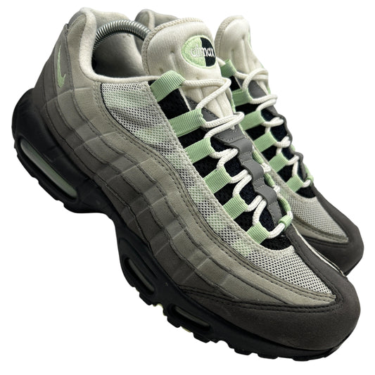 Nike Fresh Mint 95s (UK 8)