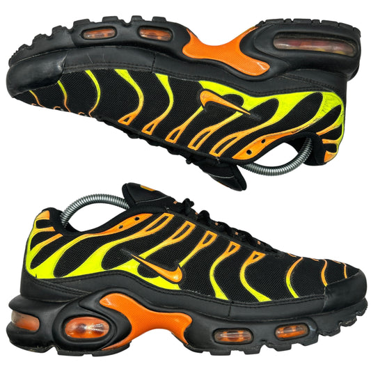 Nike Black Volt Total Orange Tn (UK 8.5)
